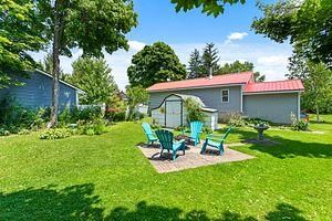 Detached House for sale at 256 Ridge Road, Fort Erie, Ontario, L0S 1B0 - Ridgeway - MLS: X12822034