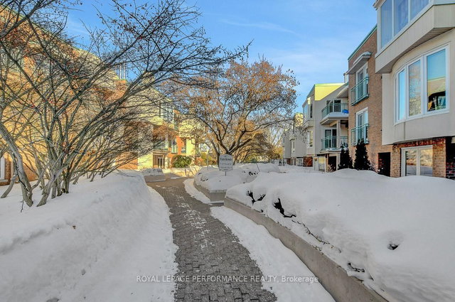 401D - 1 Columbus Avenue