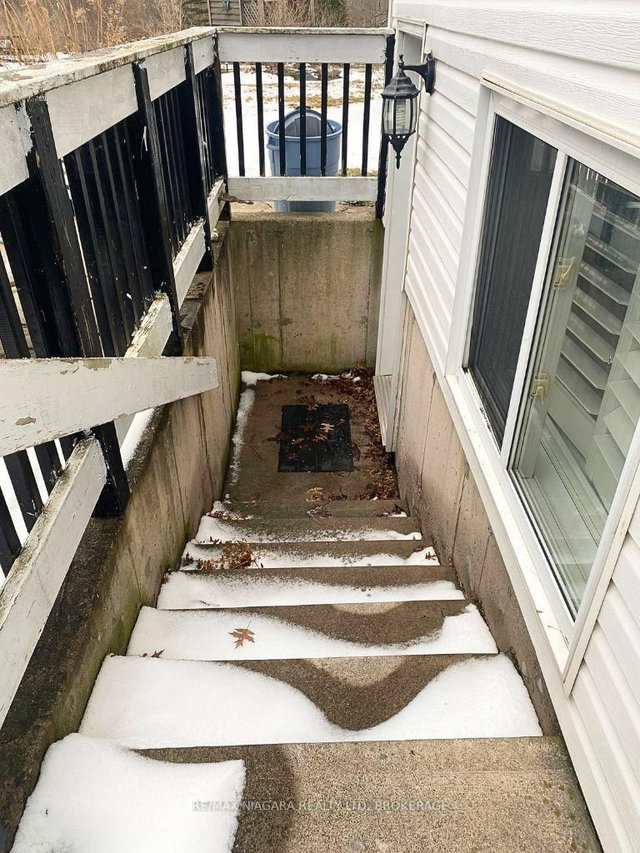 Lower - 355 Draper's Street