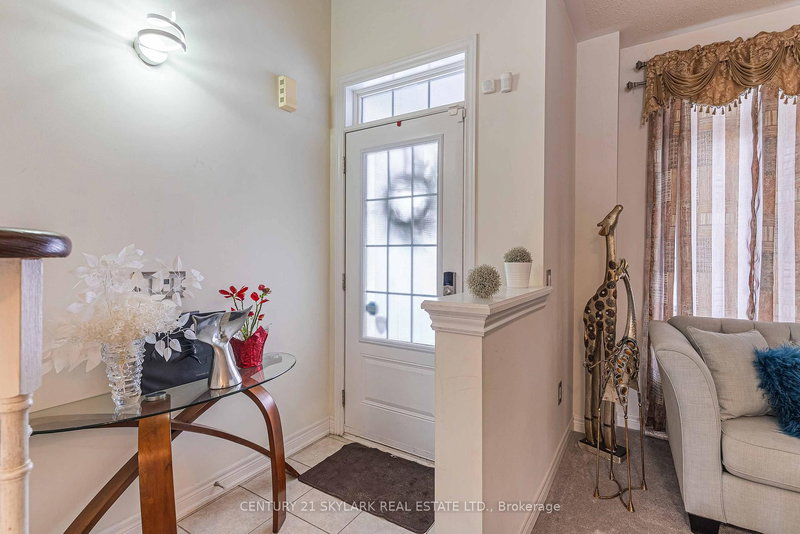 336 Col Phillips Dr, Shelburne, L9V 3W1 | Image 3