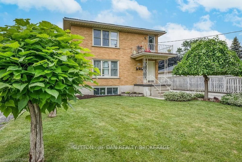 228 BURNSIDE Dr, London East, N5V 1B9 | Image 2