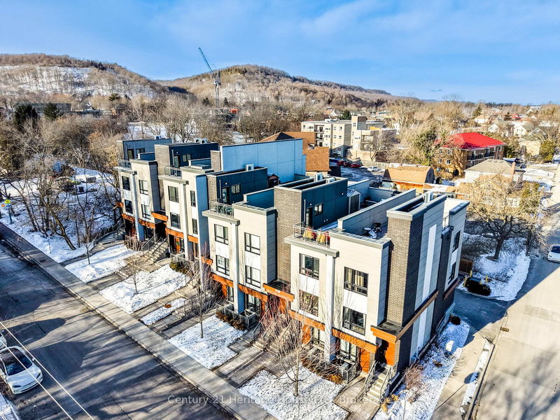 8 - 39 Robinson St N, Grimsby, L3M 3C9 | Image 2