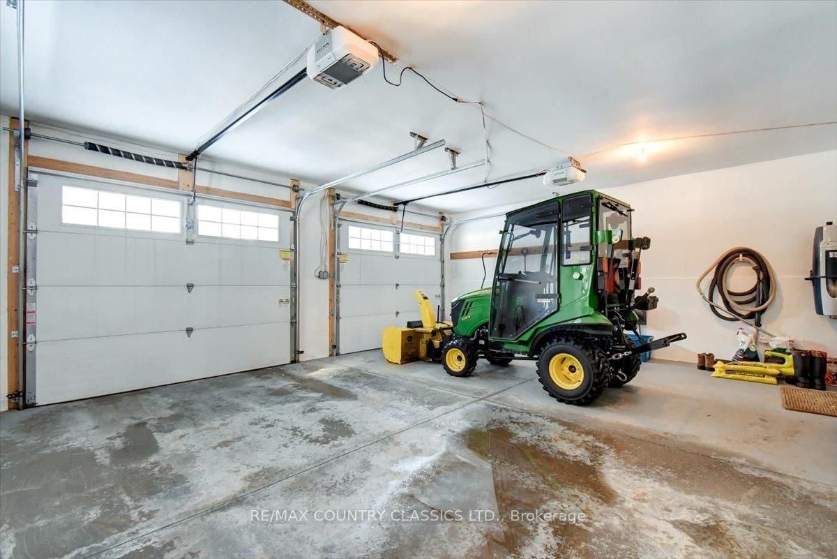 Detached House for sale at 37 Golfview Drive, Bancroft, Ontario, K0L 1C0 - Bancroft Ward - MLS: X12823160