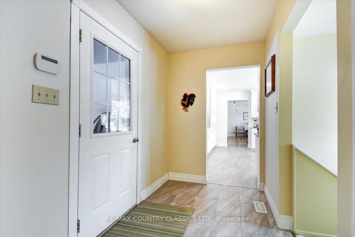 Detached House for sale at 37 Golfview Drive, Bancroft, Ontario, K0L 1C0 - Bancroft Ward - MLS: X12823160