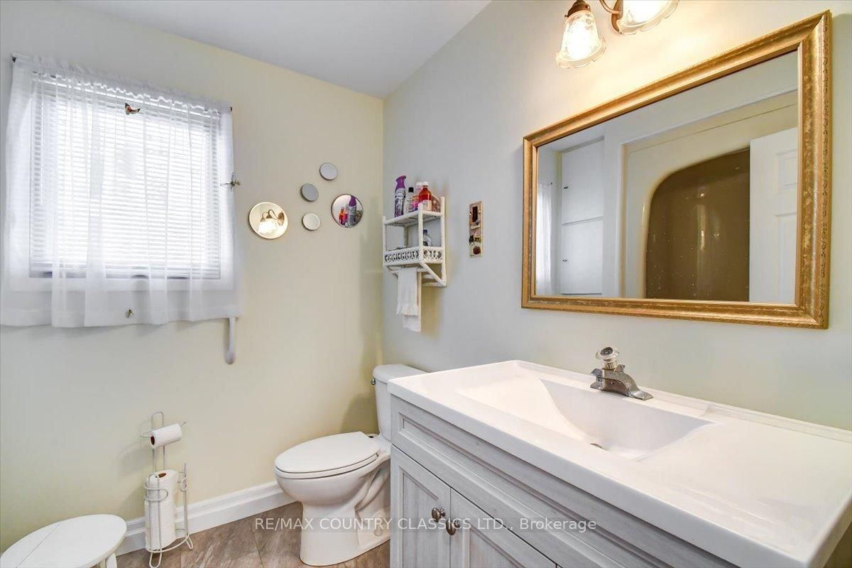 Detached House for sale at 37 Golfview Drive, Bancroft, Ontario, K0L 1C0 - Bancroft Ward - MLS: X12823160