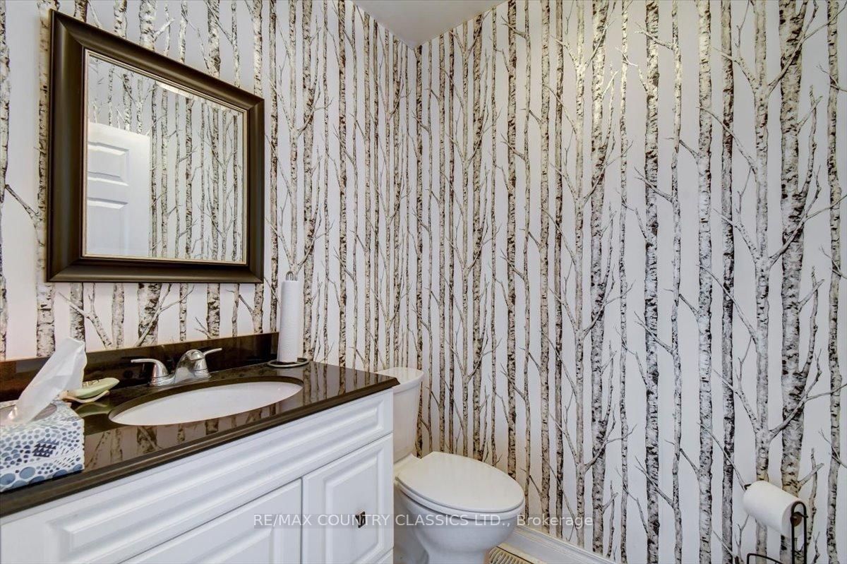 Detached House for sale at 37 Golfview Drive, Bancroft, Ontario, K0L 1C0 - Bancroft Ward - MLS: X12823160