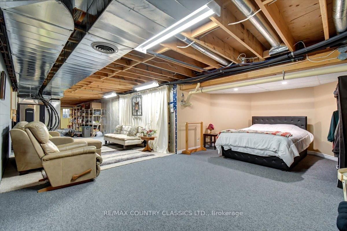 Detached House for sale at 37 Golfview Drive, Bancroft, Ontario, K0L 1C0 - Bancroft Ward - MLS: X12823160