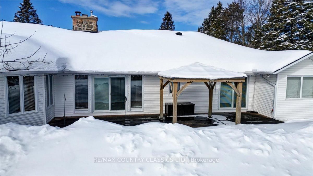 Detached House for sale at 37 Golfview Drive, Bancroft, Ontario, K0L 1C0 - Bancroft Ward - MLS: X12823160