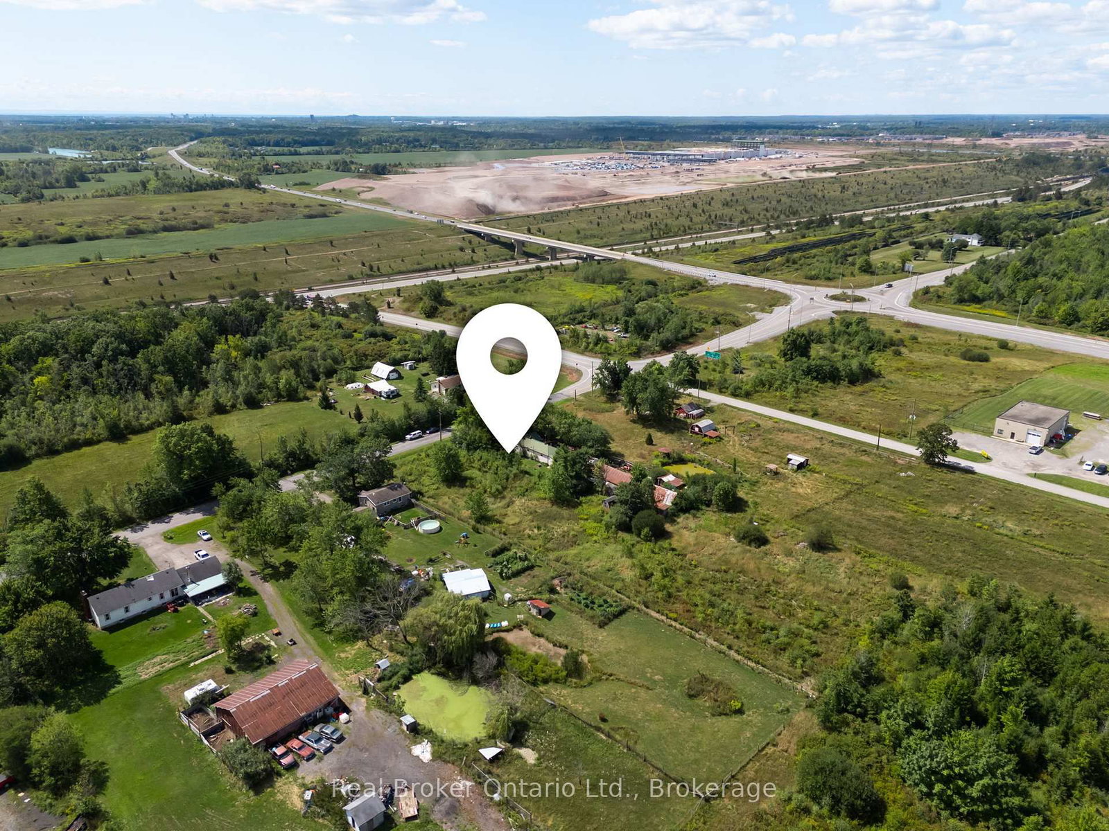 Listing Image 4