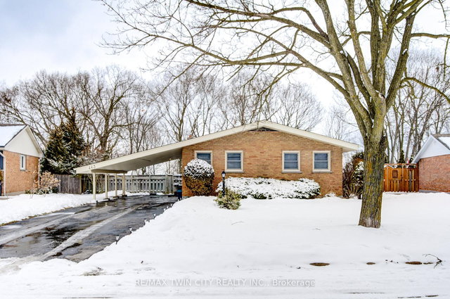 443 Magnolia Crescent