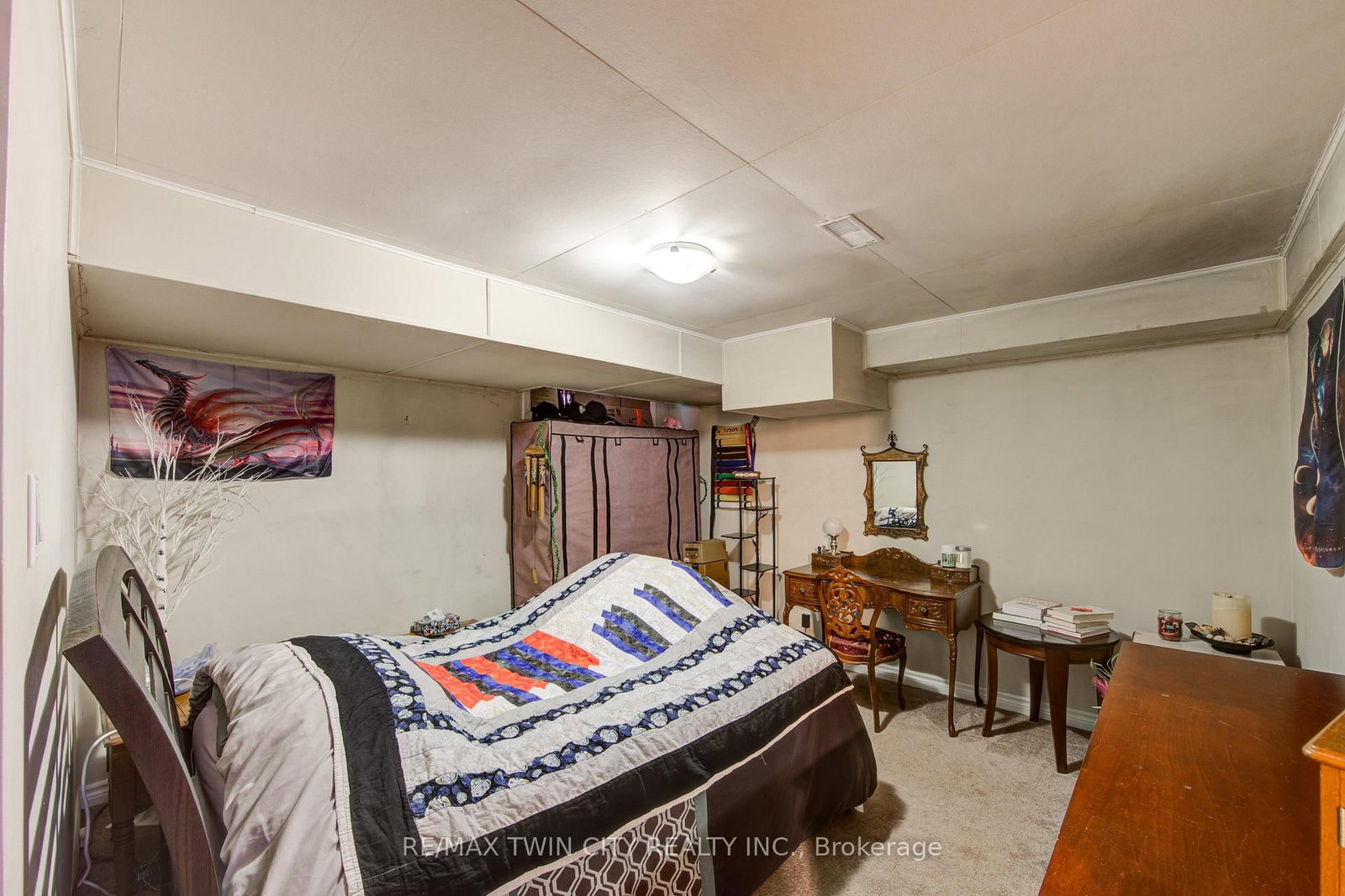 Listing Image 23