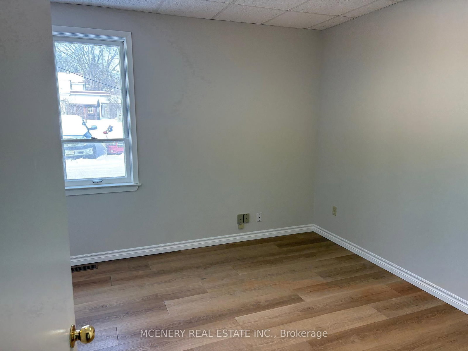 115 Trafalgar Road - Photo 2