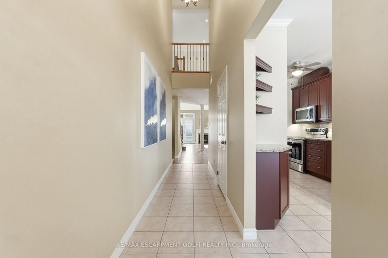 43 Landscapes Tr, Hamilton, L9K 0A1 | Image 2