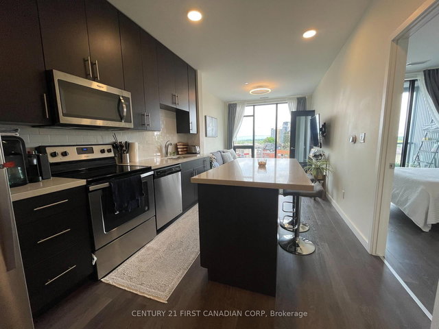 410 - 690 King Street W