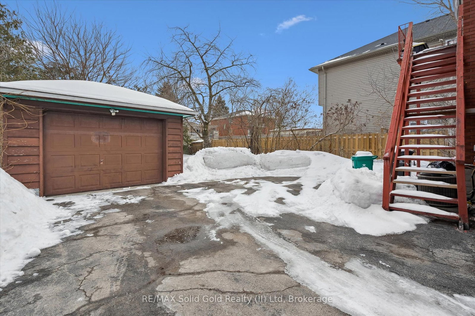 Semi-Detached House sold at 715 Frederick Street, Kitchener, Ontario, N2B 2B3 - MLS: X12823976