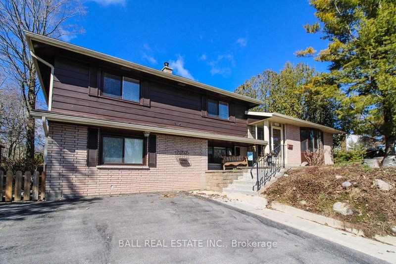 home for sale on 1559 Westbrook Drive