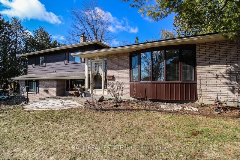 1559 Westbrook Dr, Peterborough, K9J 6R6 | Image 2