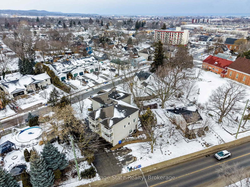 home for sale on 1-4245 Queen Street