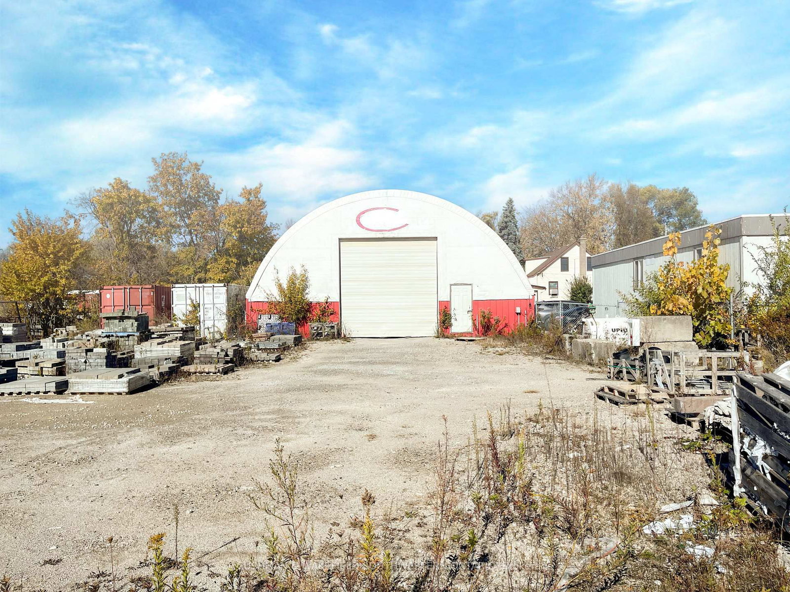 1891 Wharncliffe Road S - Photo 4