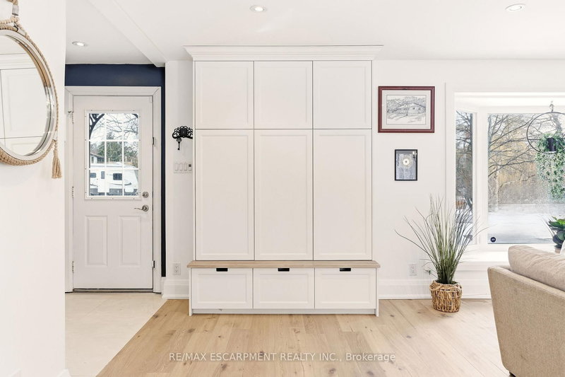 22 Rosebough St, Hamilton, L9H 5C5 | Image 3