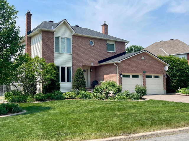 216 Macdougall Street