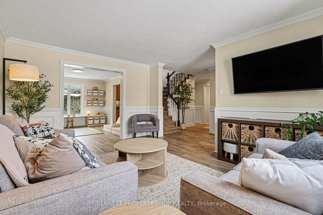 216 Macdougall Street