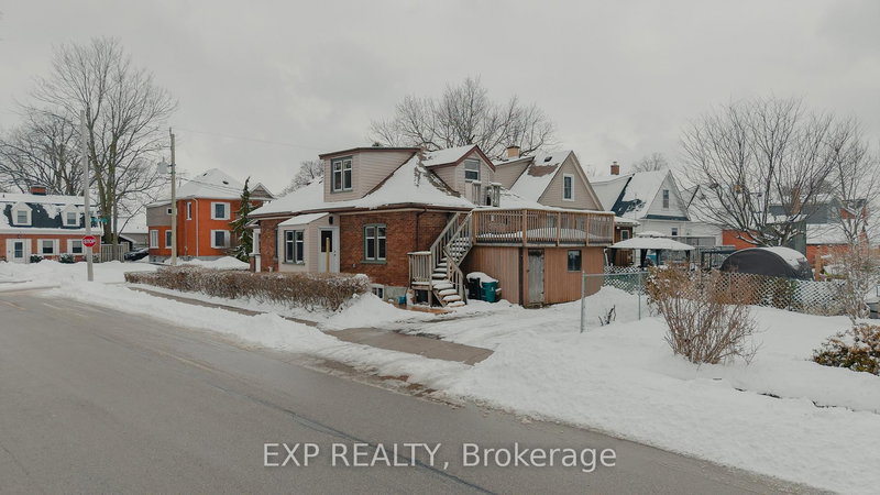 999 Vine St, Cambridge, N3H 2Z7 | Image 2