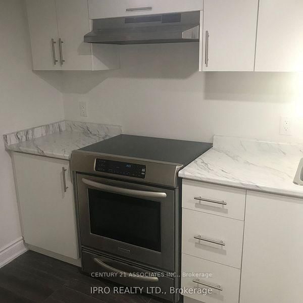 8 Stillwater Crescent, Unit Basement - Photo 10