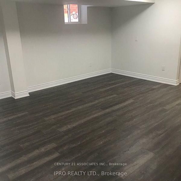 8 Stillwater Crescent, Unit Basement - Photo 14