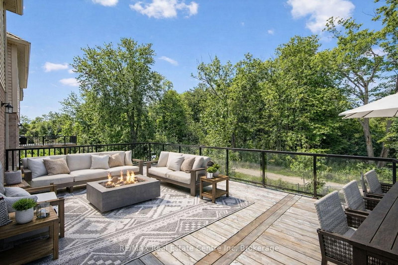 111 Ambrous Cres, Guelph, N1G 0E4 | Image 2