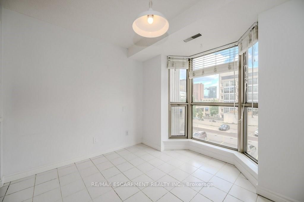 Condo for sale at 302 (B)-67 Caroline Street, Hamilton, Ontario, L8P 3K6 - Durand - MLS: X12824842