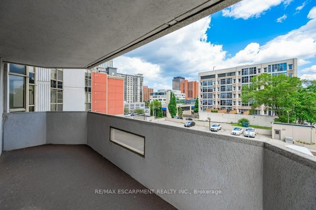 Condo for sale at 302 (B)-67 Caroline Street, Hamilton, Ontario, L8P 3K6 - Durand - MLS: X12824842