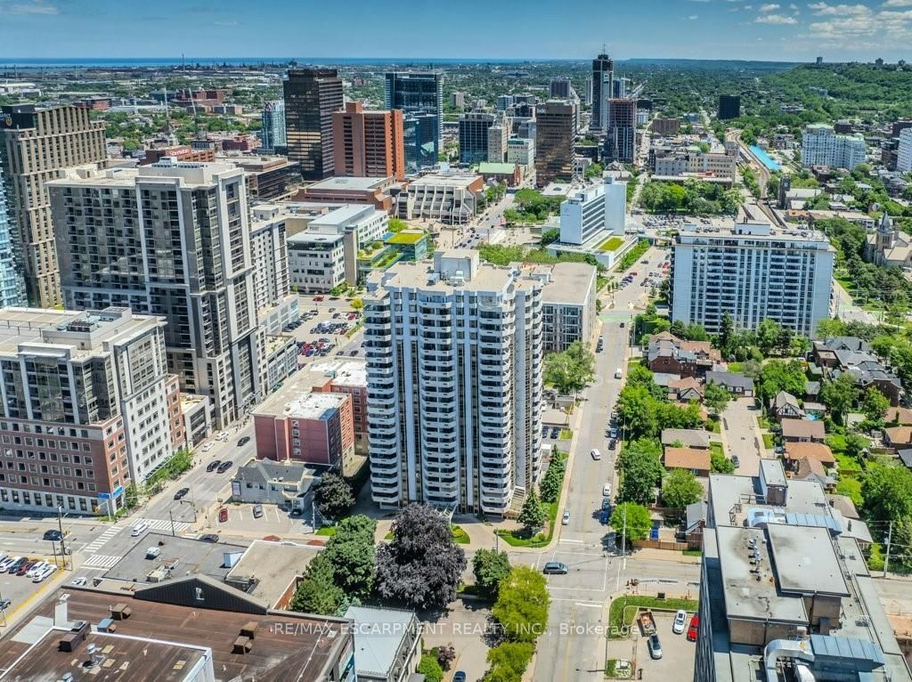 Condo for sale at 302 (B)-67 Caroline Street, Hamilton, Ontario, L8P 3K6 - Durand - MLS: X12824842