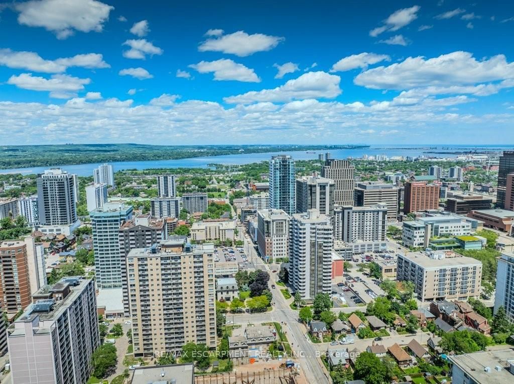 Condo for sale at 302 (B)-67 Caroline Street, Hamilton, Ontario, L8P 3K6 - Durand - MLS: X12824842