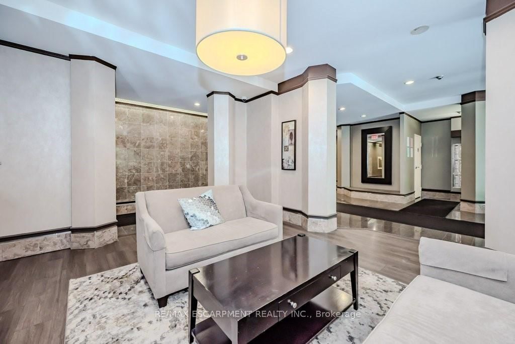 Condo for sale at 302 (B)-67 Caroline Street, Hamilton, Ontario, L8P 3K6 - Durand - MLS: X12824842