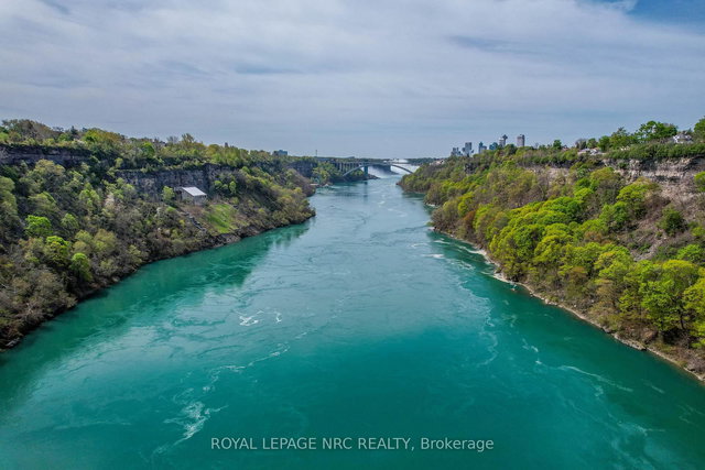 4807 Zimmerman Avenue