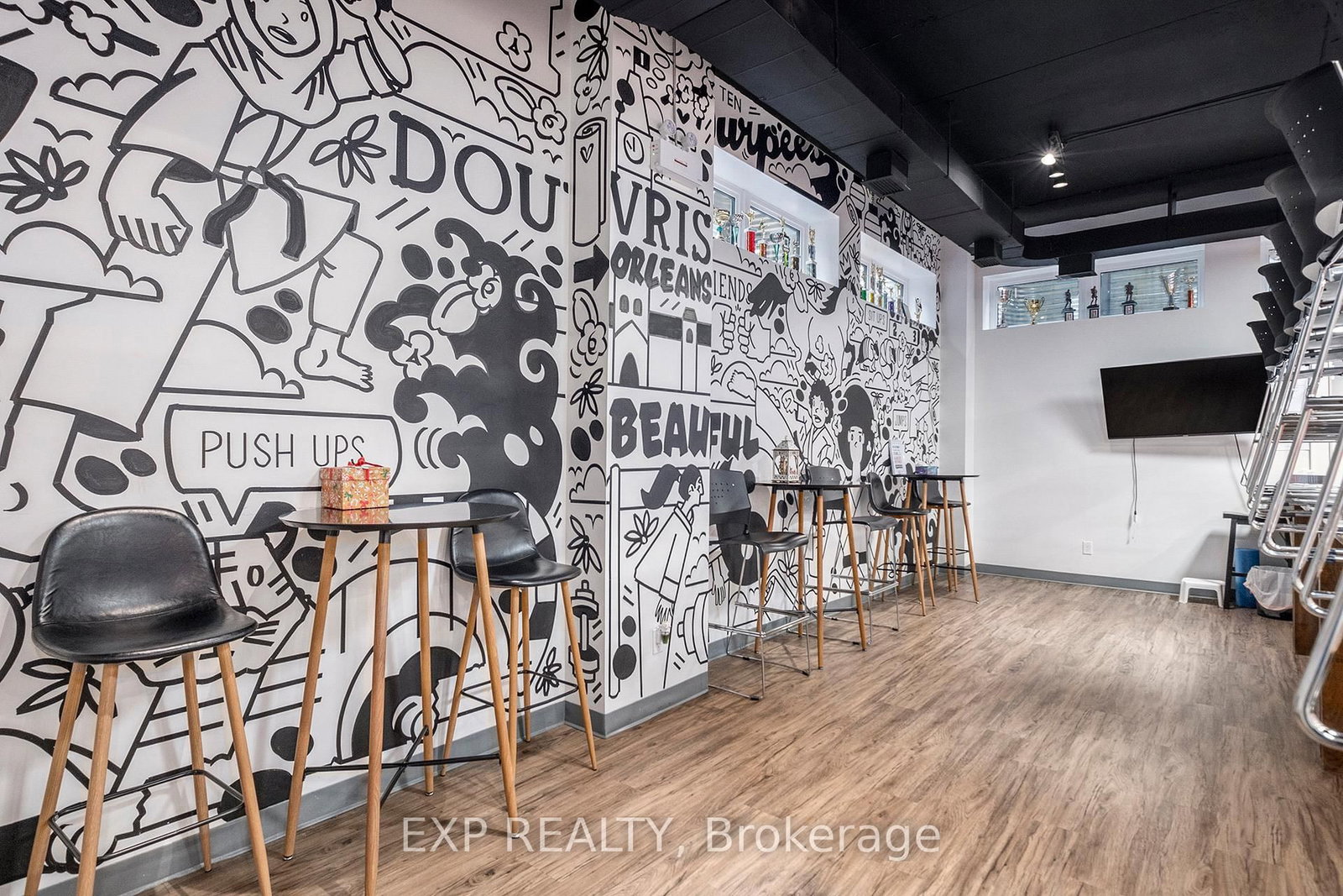 511 Lacolle Way, Unit lower - Photo 10