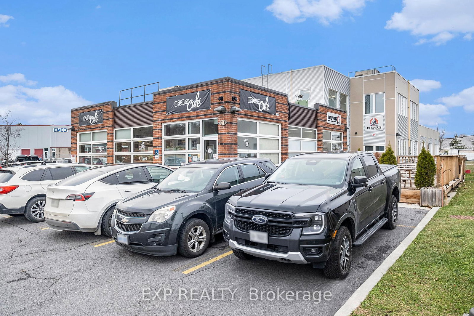 511 Lacolle Way, Unit lower - Photo 2