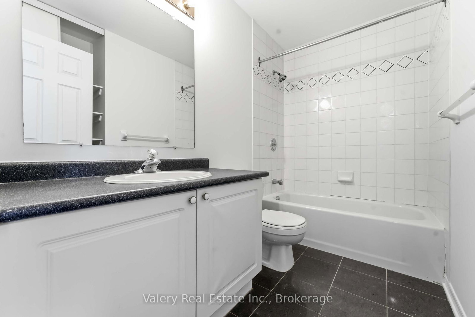 Townhouse for sale at 62 Astoria Crescent, Ottawa, Ontario, K2G 6E7 - Barrhaven East - MLS: X12825364