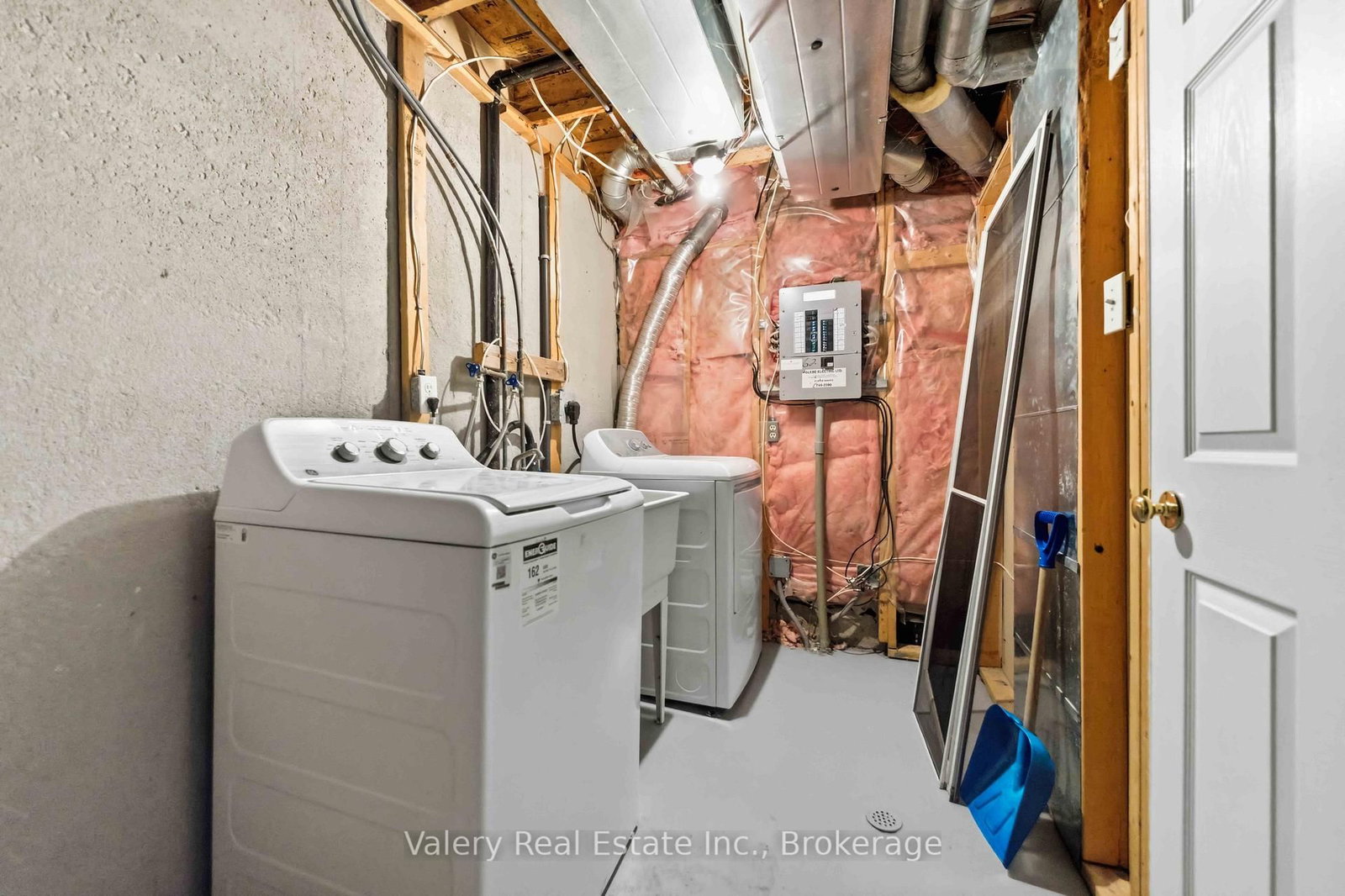 Townhouse for sale at 62 Astoria Crescent, Ottawa, Ontario, K2G 6E7 - Barrhaven East - MLS: X12825364