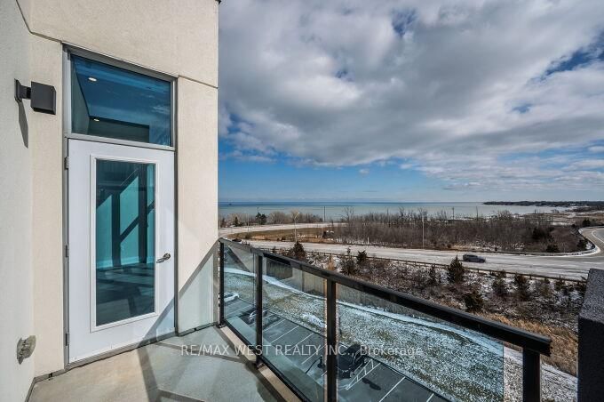 16 Concord Place, Unit 615 - Photo 18