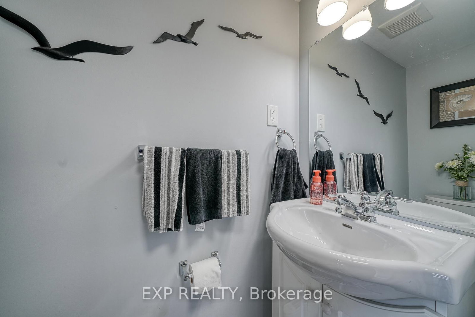 Townhouse for sale at 186-230 Clarke Road, London East, Ontario, N5W 5P8 - East I - MLS: X12825760