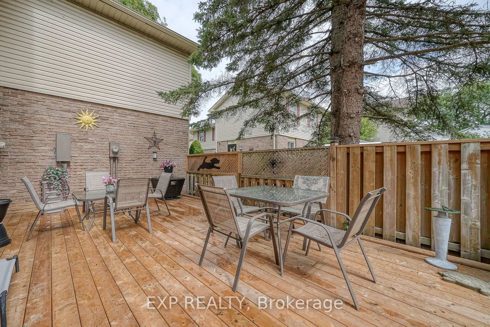 Townhouse for sale at 186-230 Clarke Road, London East, Ontario, N5W 5P8 - East I - MLS: X12825760