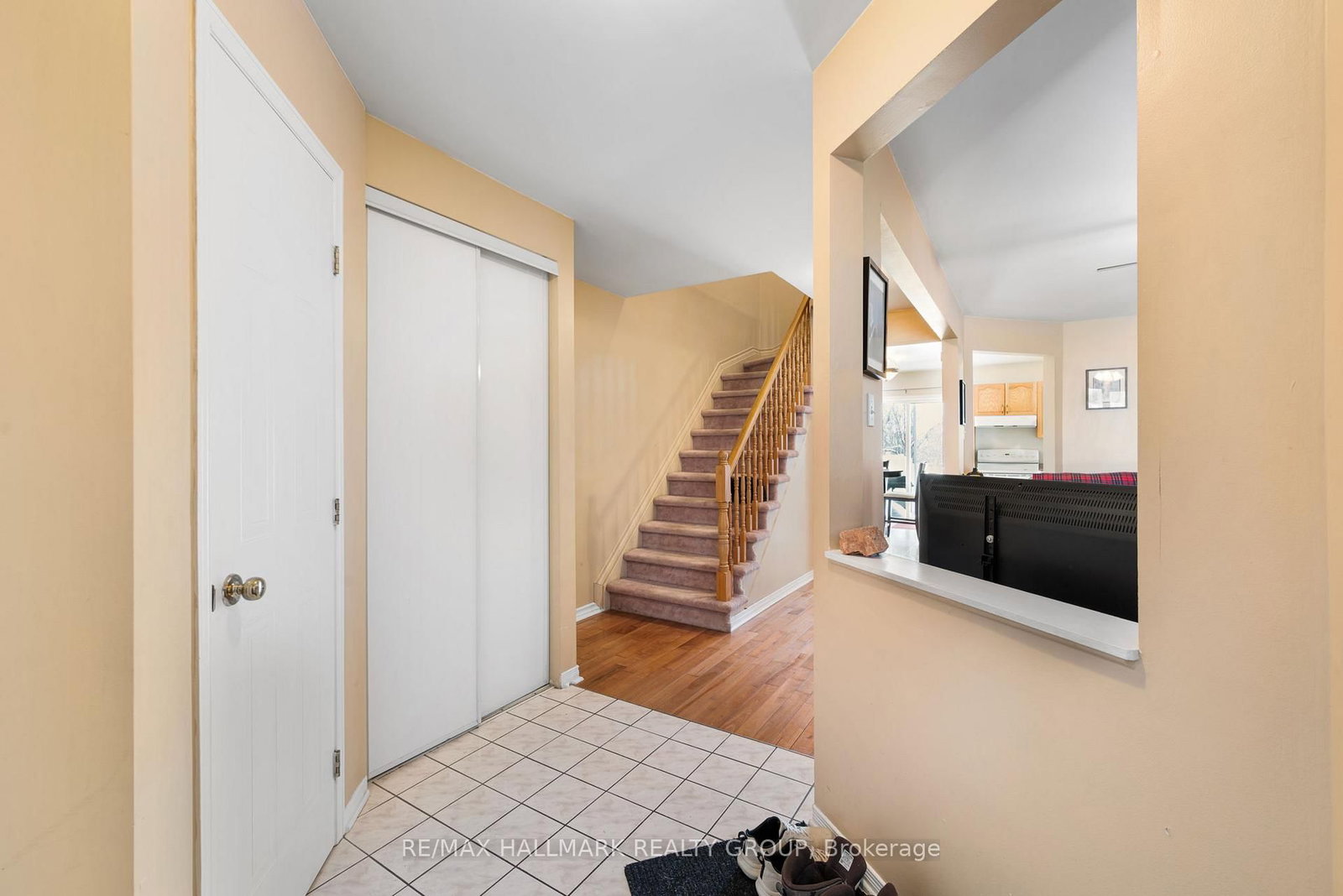 Townhouse for sale at 857 Nesting Way, Ottawa, Ontario, K4A 3X3 - Fallingbrook/Gardenway South - MLS: X12825792