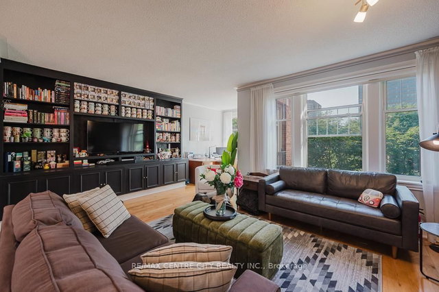 401 - 280 Queens Avenue S