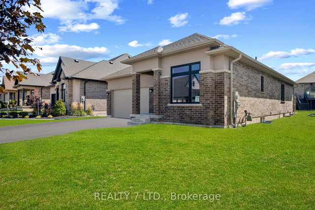 566 Old Course Trail