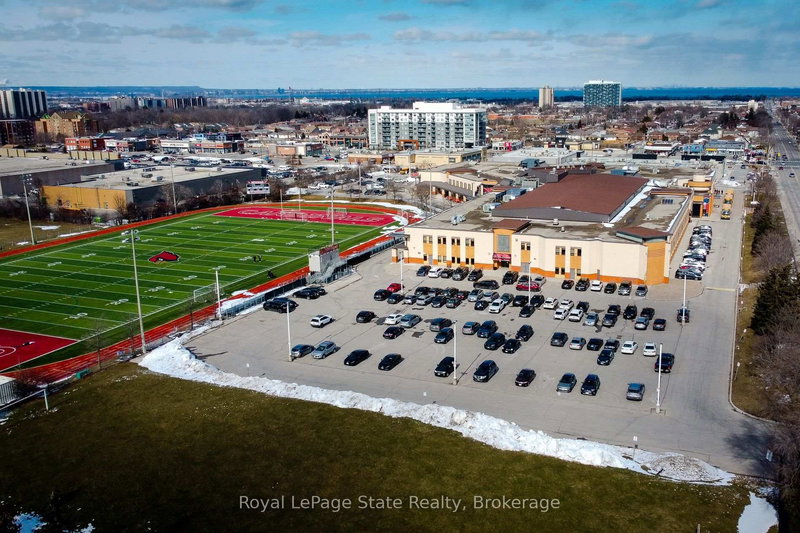 65 - 151 Gateshead Cres, Hamilton, L8G 3W1 | Image 2