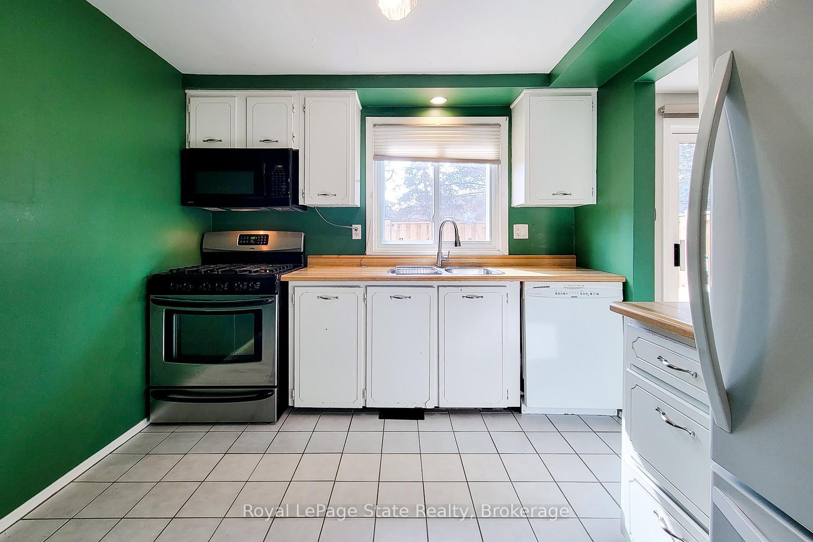 Townhouse for sale at 65-151 Gateshead Crescent, Hamilton, Ontario, L8G 3W1 - Stoney Creek - MLS: X12825974