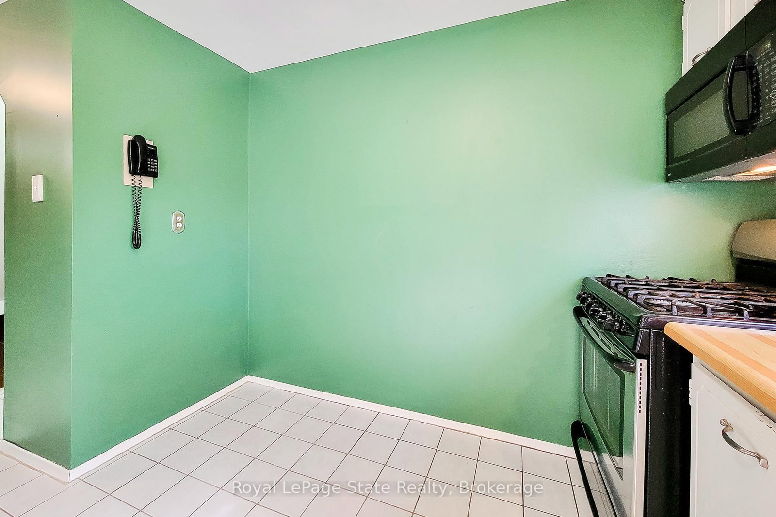 Townhouse for sale at 65-151 Gateshead Crescent, Hamilton, Ontario, L8G 3W1 - Stoney Creek - MLS: X12825974