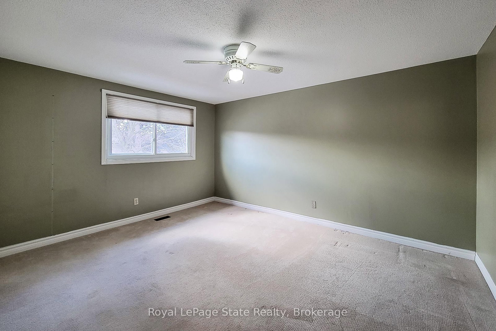 Townhouse for sale at 65-151 Gateshead Crescent, Hamilton, Ontario, L8G 3W1 - Stoney Creek - MLS: X12825974